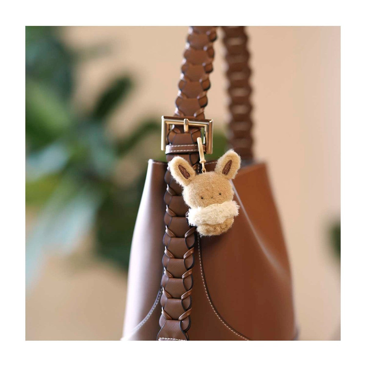 Eevee Pokémon Lil' Friends Plush Key Chain - Pokémon Center Exclusive